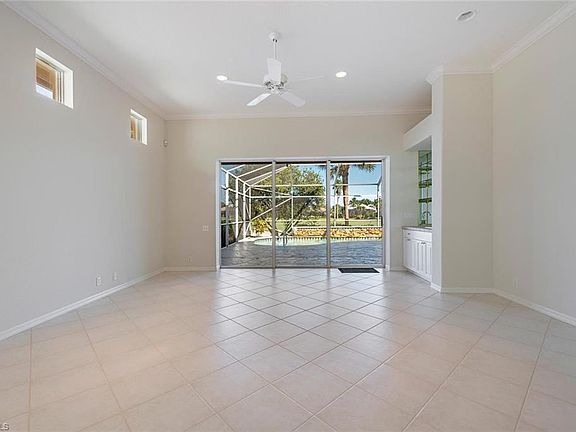 2nd image of 5961 Ashford Ln