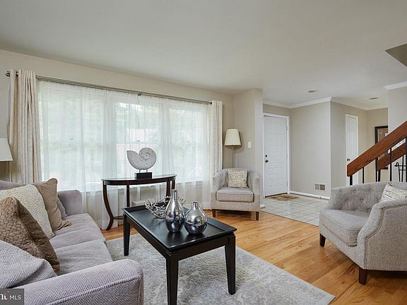 4th image of 14608 Pebble Hill Ln