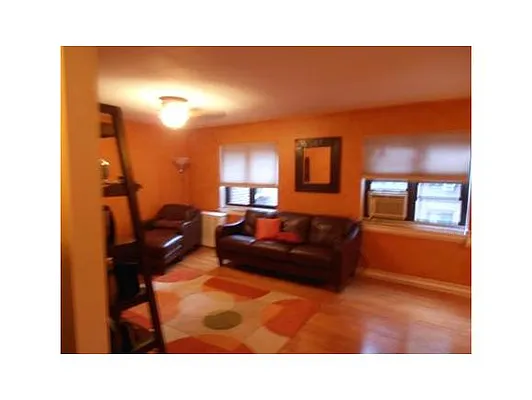 Sold by Century 21 Mizrahi Realty | media 4