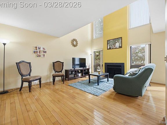 4th image of 678 Highgate Mews