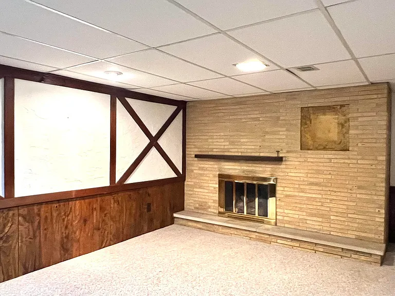 3031 Country Club Dr — Photo 24