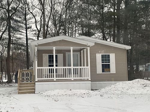 1st image of 13651 Oaktree Ct