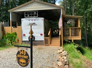 349 6th St, Ellijay, GA 30540