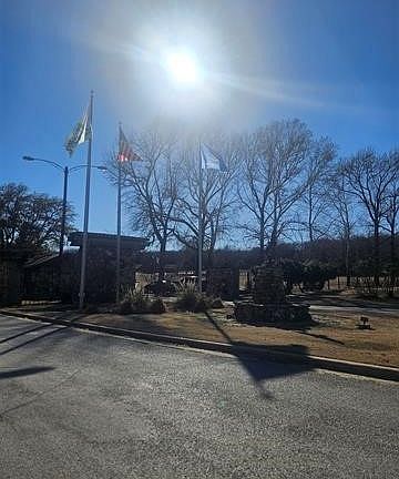 2nd image of Diamondhead Dr