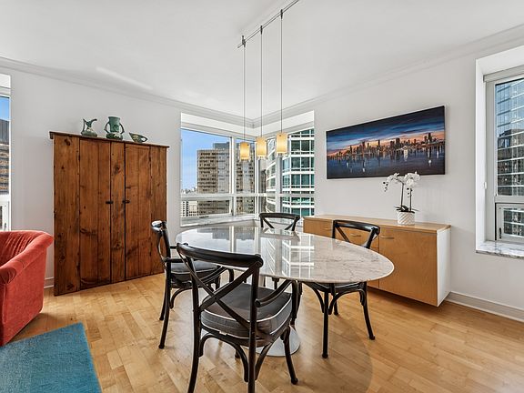 5th image of 512 N McClurg Ct APT 2601
