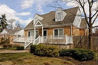 111 Montgomery Ln photo 1