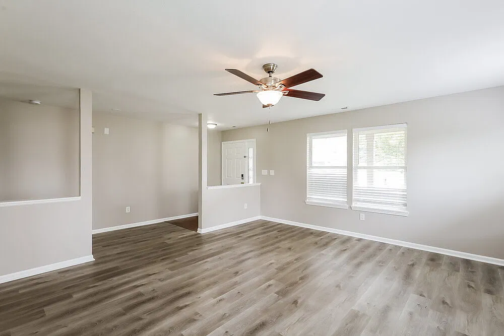 4 bed, 2.5 bath, 2600 sqft, $2,960 — Photo 4