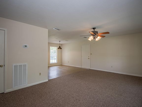 5th image of 308 Joyce Ave