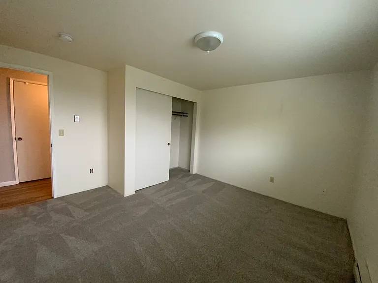 2405 Grand Ave #8 — Photo 8