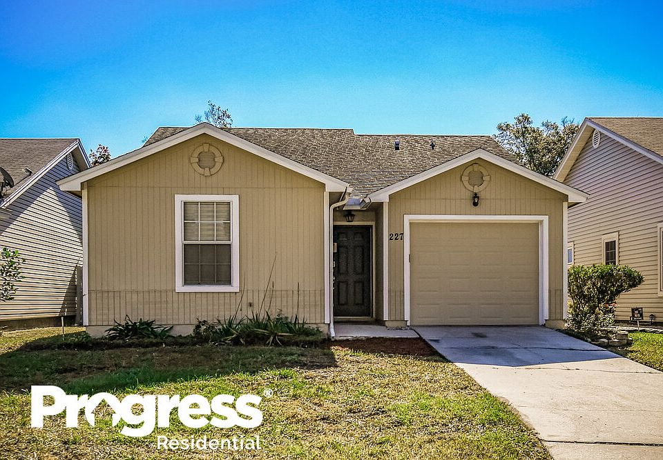 1st image of 227 Aquarius Cir W