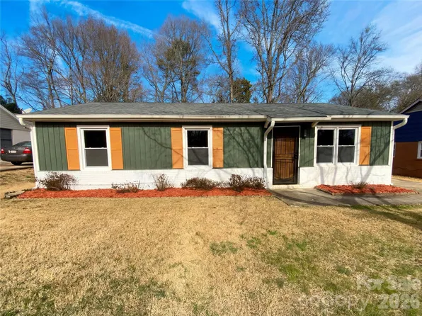 3610 Cypress Pond Dr, Charlotte, NC 28269