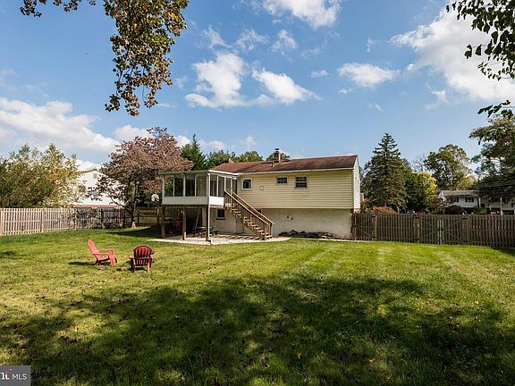 3rd image of 1280 W Evergreen Dr