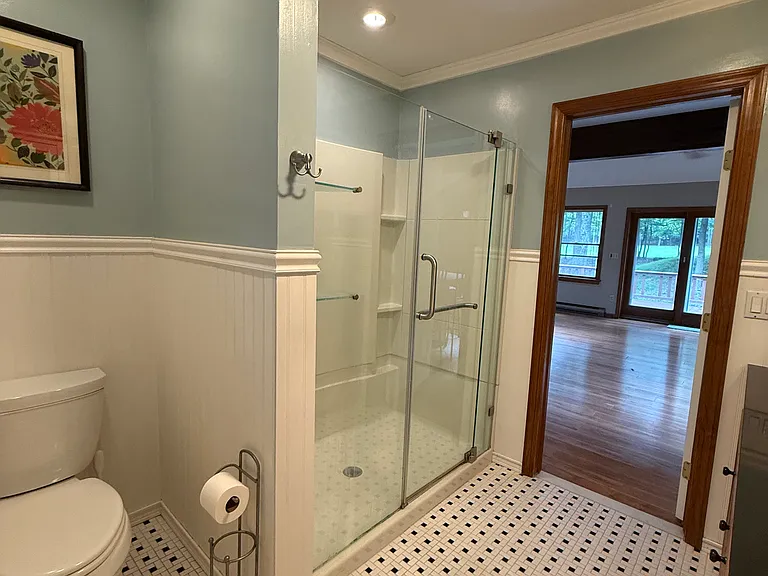 Eastwood Dr — Photo 16
