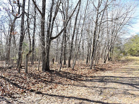 4th image of 224 Westchester Dr