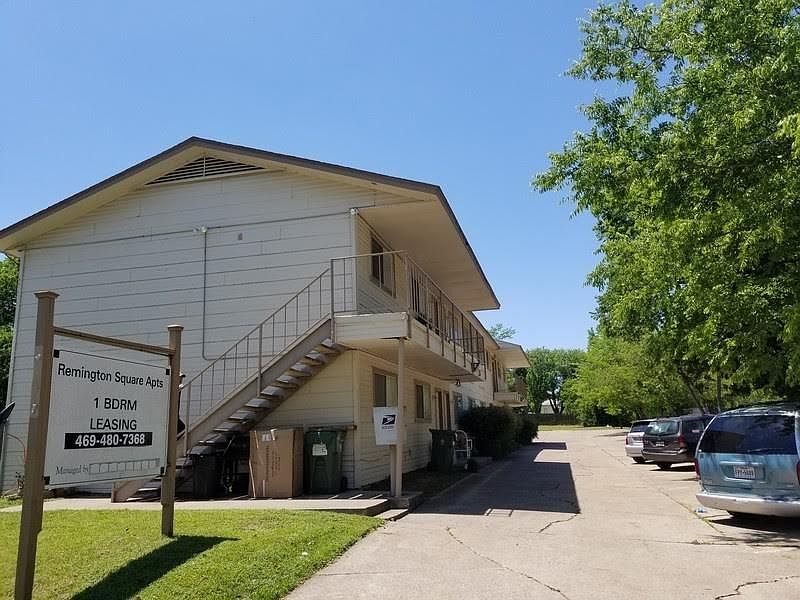 1st image of 1006 Thannisch Dr