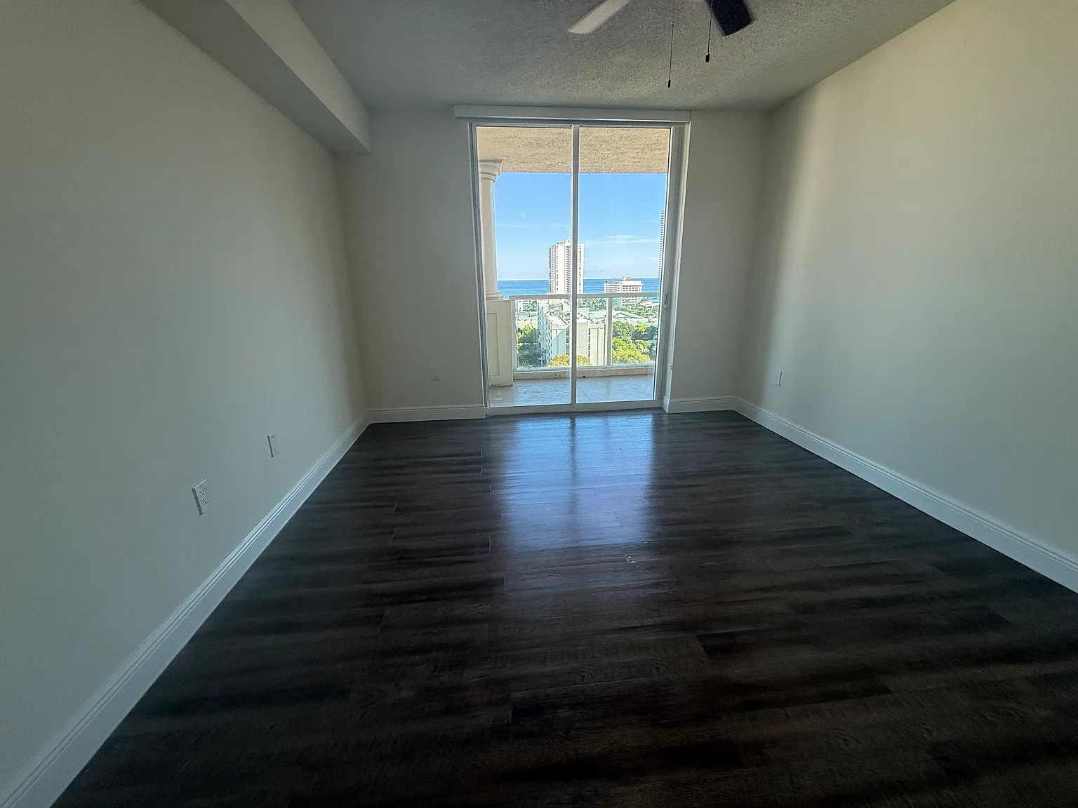 17100 N Bay Rd — Photo 3