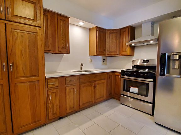 4th image of 447 Cavalier Ct APT 2-5