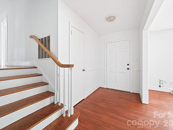 4th image of 6209 Candlewood Dr