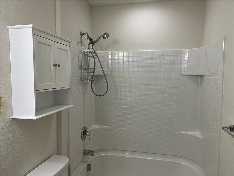 6024 Misty Breeze Dr — Photo 14