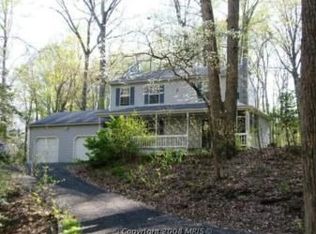 42113 Valley Dr, Mechanicsville, MD 20659