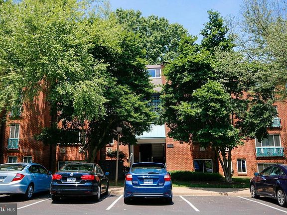 Entrance and ample parking (lots of it)