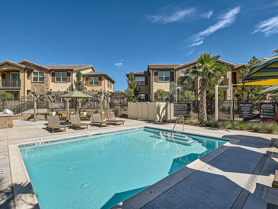 Pinebrook Apartments