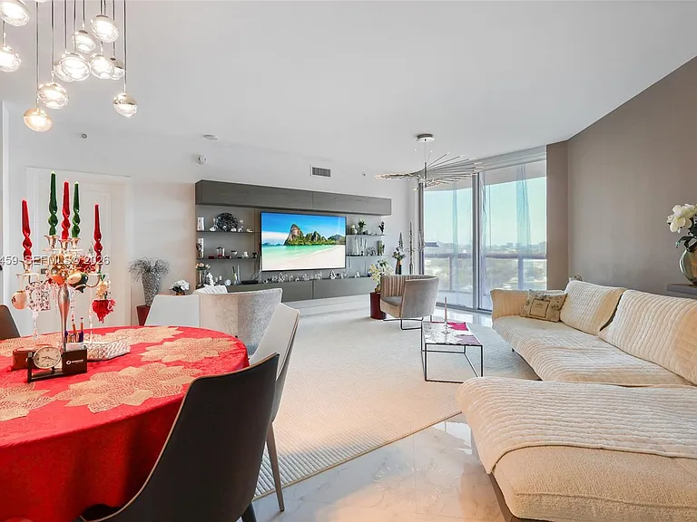 17301 Biscayne Blvd #1008 — Photo 6