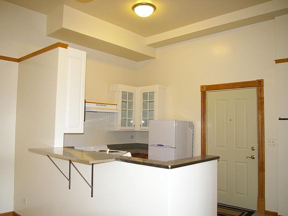 3rd image of 104 N Benton St APT 208