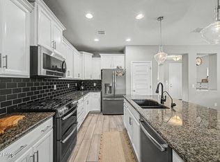 528 W EVERGREEN PEAR Avenue, San Tan Valley, AZ 85140