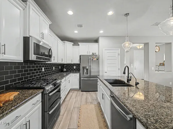 528 W EVERGREEN PEAR Avenue, San Tan Valley, AZ 85140