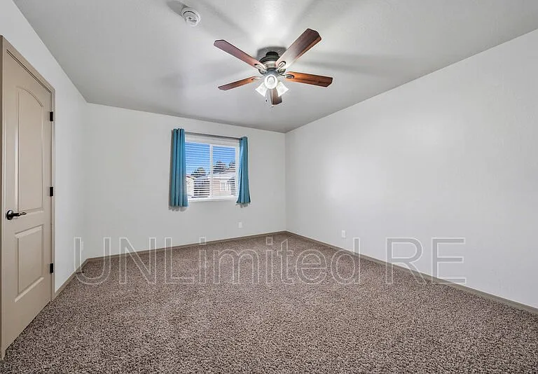 2805 S Flagstone Ln — Photo 17