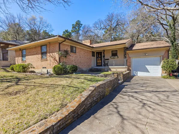 2407 Santa Cruz Dr, Dallas, TX 75227