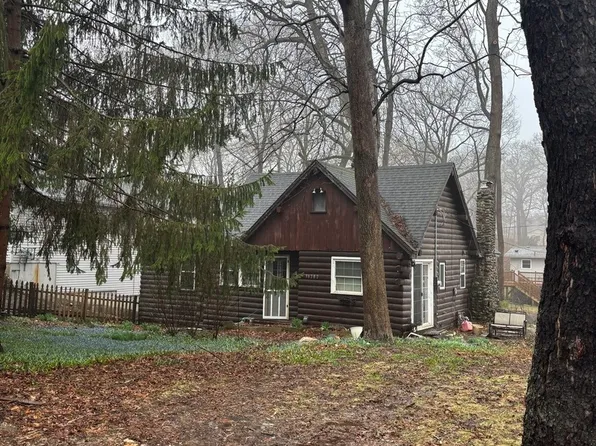 38282 N Hamilton Cir, Spring Grove, IL 60081