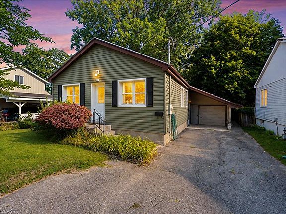 4th image of 123 Morton Ave