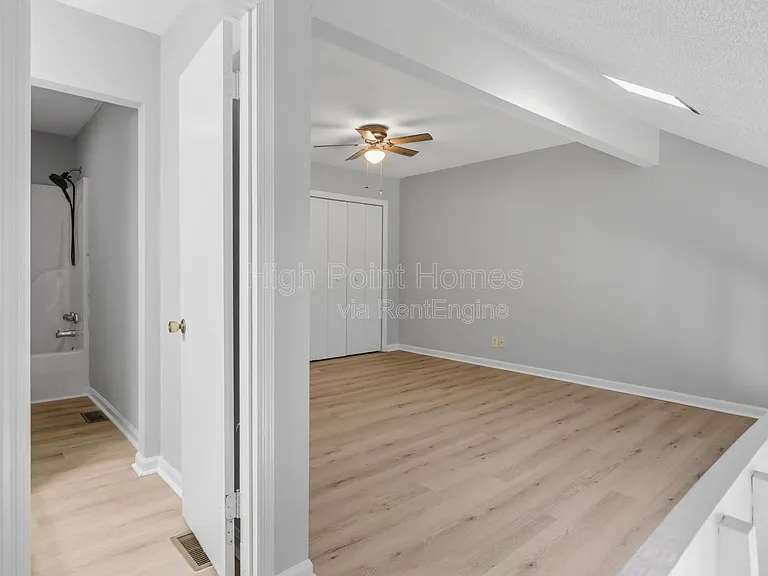 90 Park St #102 — Photo 17
