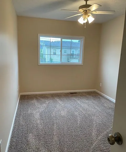 122 Darby Woods Ct — Photo 8