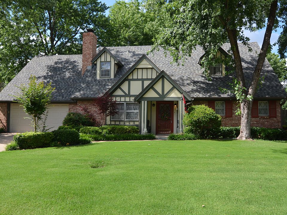 Tremendous yard and landscaping