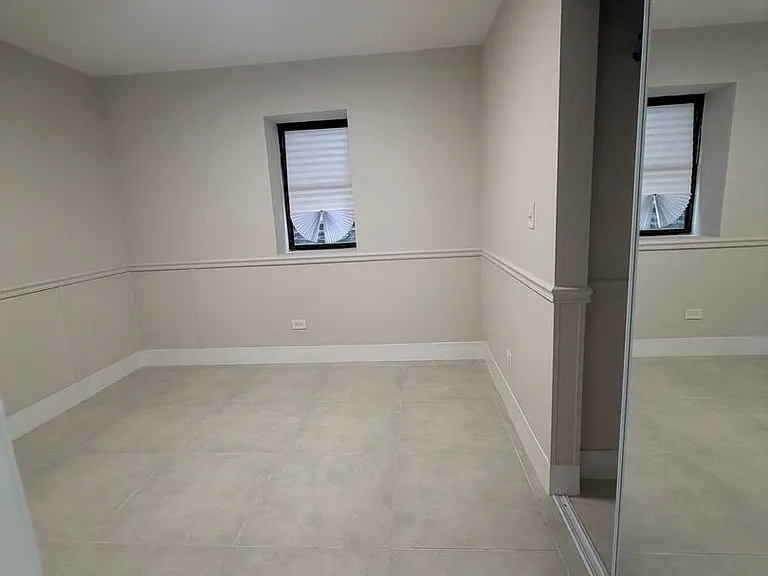 2228 S Sawyer Ave — Photo 7