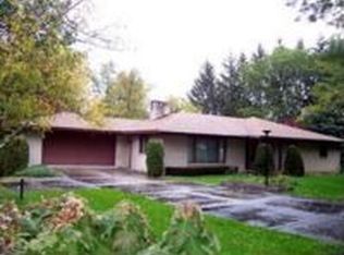 711 W Campus Ave, Hollsopple, PA 15935