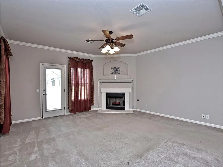 4018 Cargill Dr — Photo 6