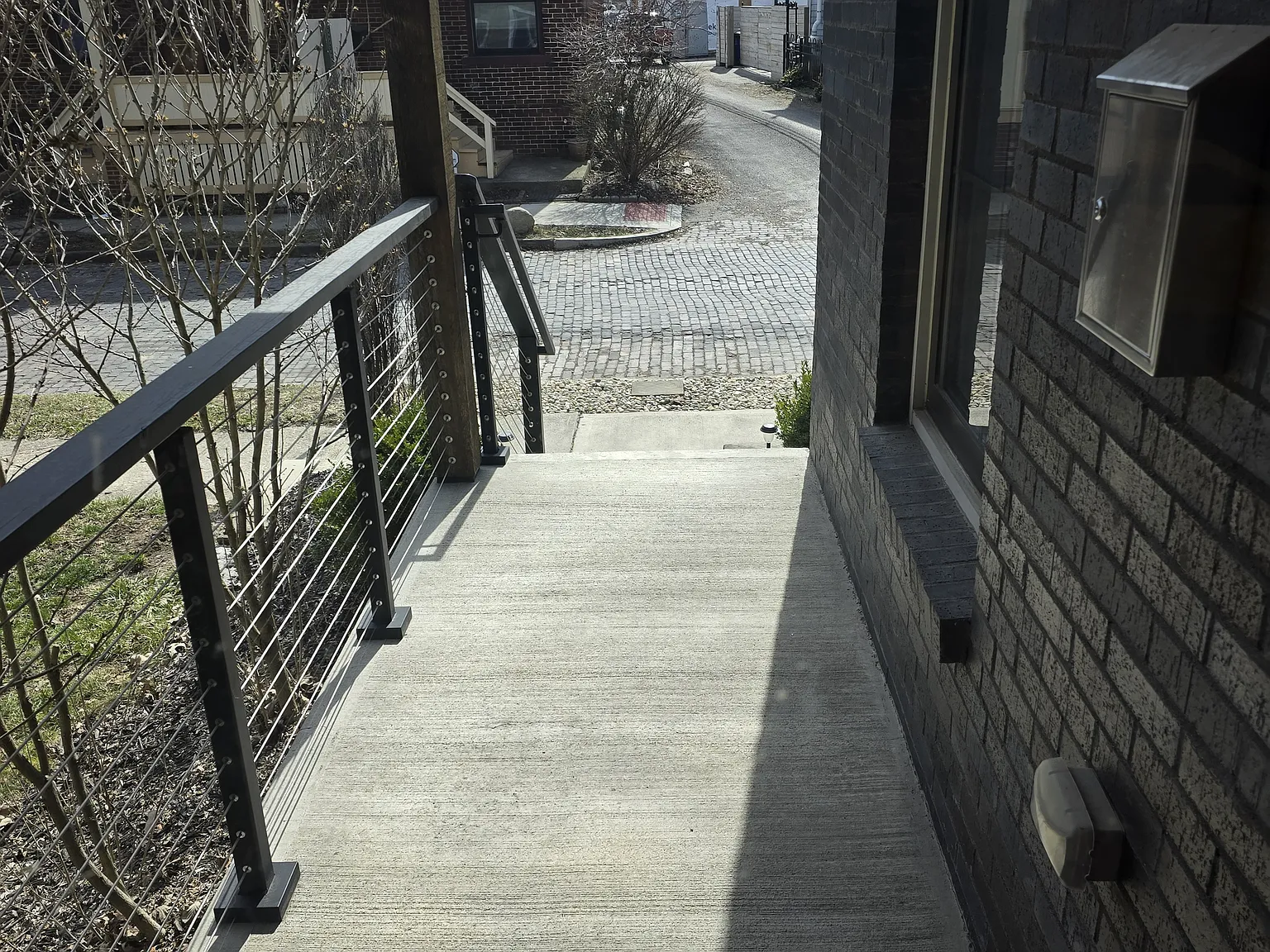 150 Detroit Ave — Photo 2
