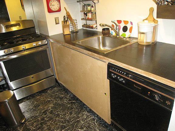 5th image of 1217 Island Dr APT 202