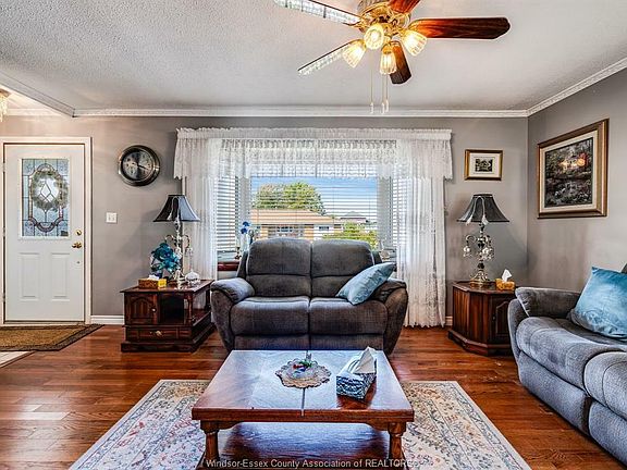 4th image of 317 Parkside Dr