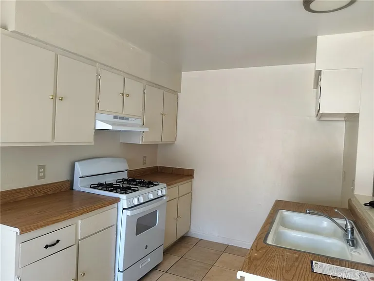 912 Valhalla Dr — Photo 10