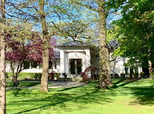 1435 N Green Bay Rd, Lake Forest, IL 60045