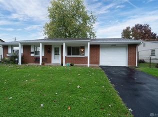1722 Navajo Dr, Xenia, OH 45385
