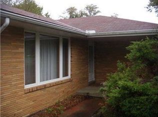 275 Woodside Dr, Washington, PA 15301