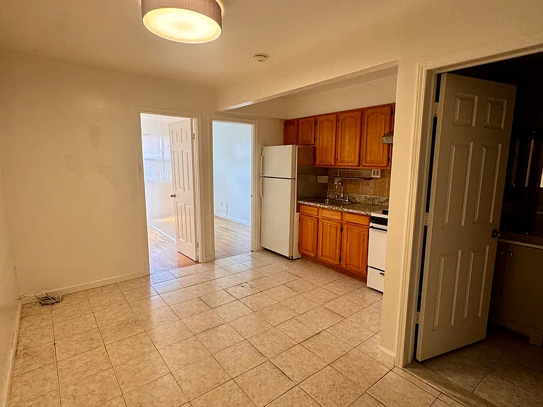 25 Orchard St #301 — Photo 2
