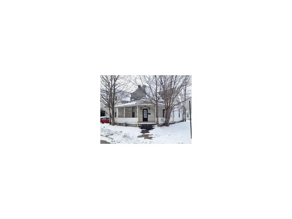 401 W Mechanic St photo 1