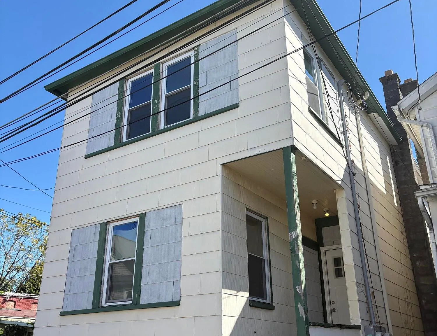 2 bed, 830 sqft, $1,100 — Photo 1